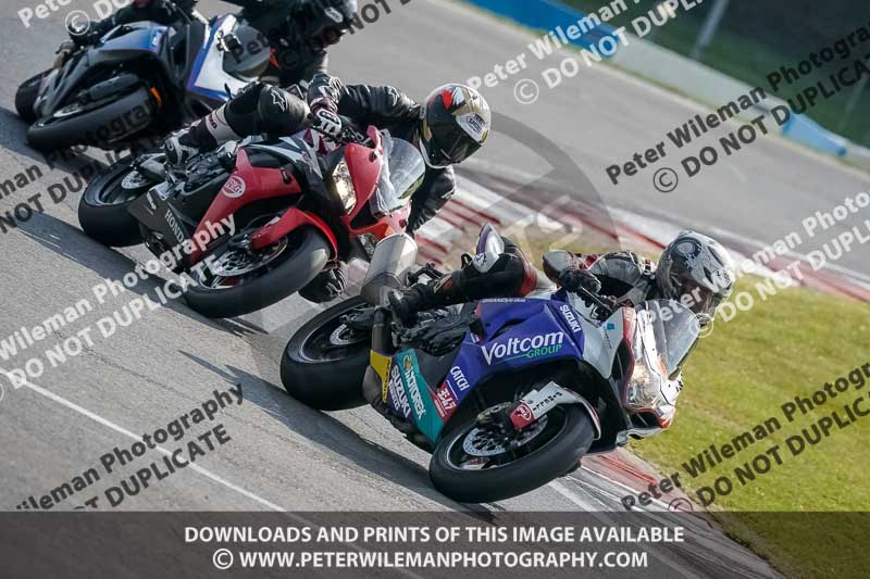 donington no limits trackday;donington park photographs;donington trackday photographs;no limits trackdays;peter wileman photography;trackday digital images;trackday photos